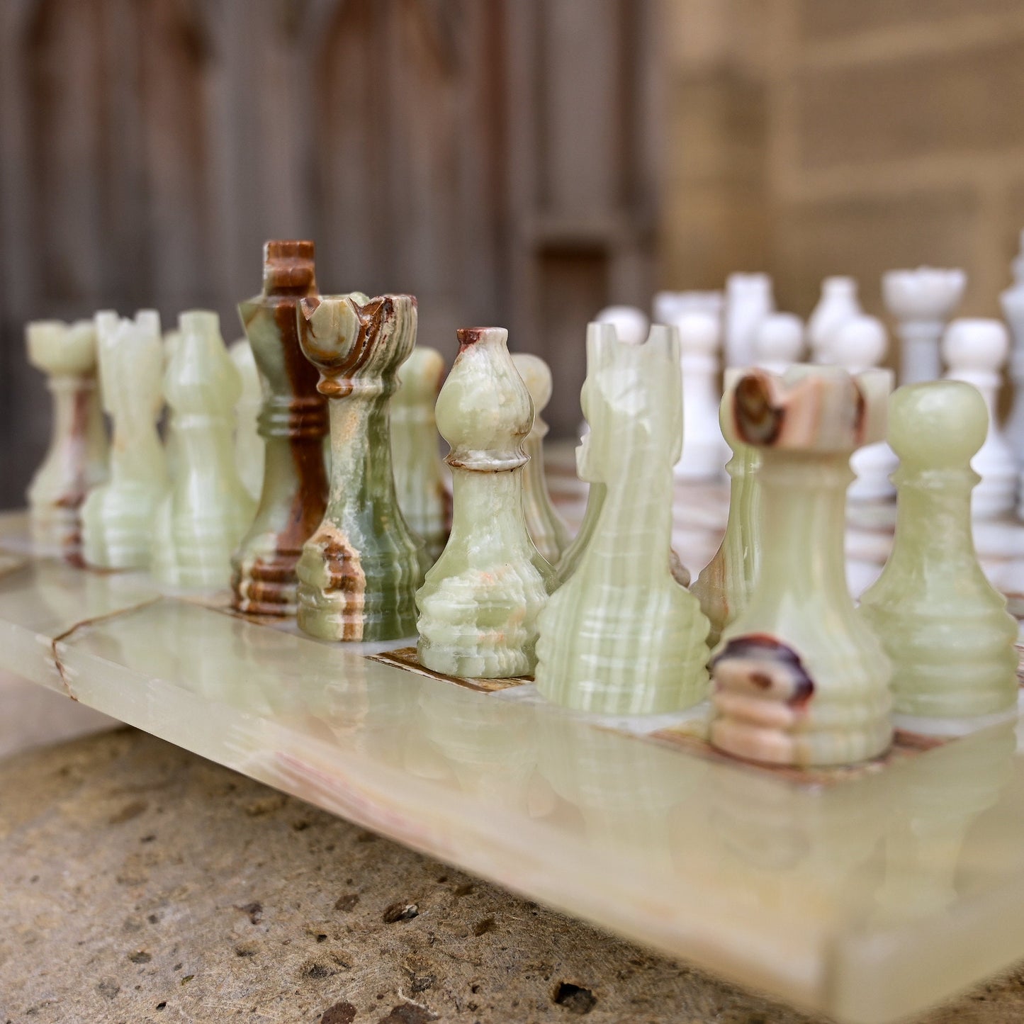 Green Onyx and White Elegant Chess Set 15 Inches