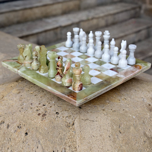 Green Onyx and White Elegant Chess Set 15 Inches